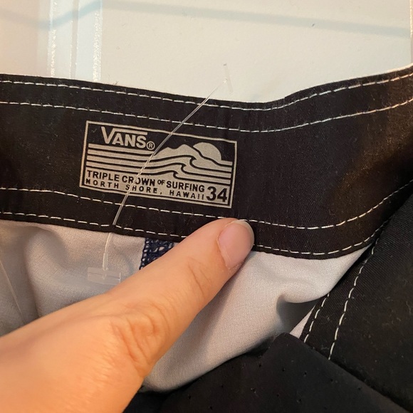 Vans Shorts - Picture 3 of 8